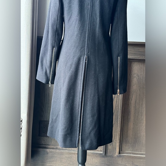 BCBG Maxazria Black Wool cashmere Trench Coat size 8 - Picture 4 of 9